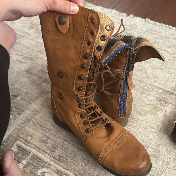 Steve Madden Women’s Adjustable Boots - Picture 5 of 7